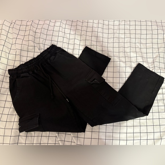 Oak & Fort Black Cargo Pants - Picture 1 of 3